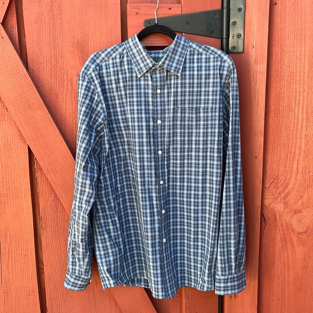 Eddie Bauer Men’s Button Down Shirt Size XL
